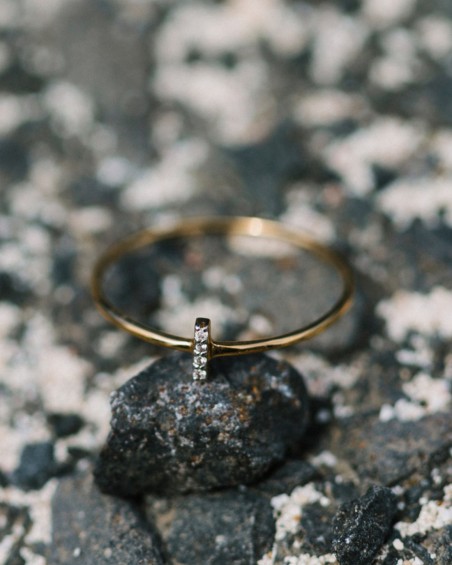 Gouden staafring met diamanten | LECARRE