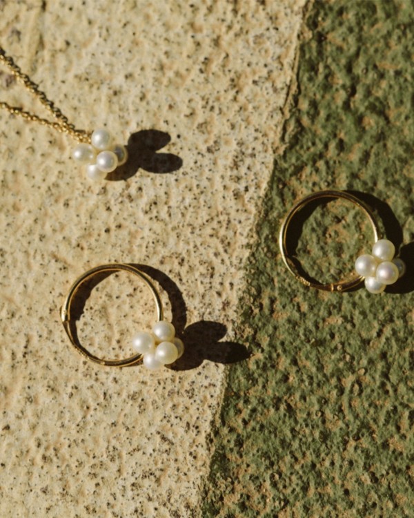Gold Cluster Pearl Hoops | LECARRE 2