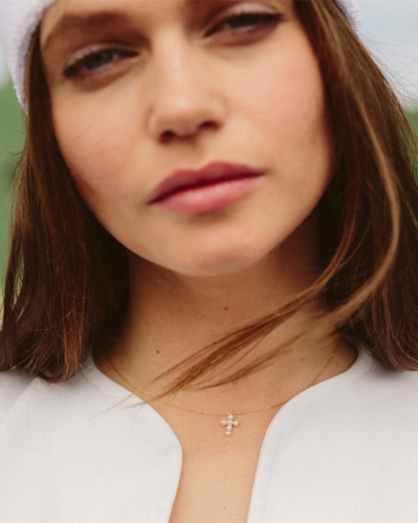 Chain + Cross Cultured Pearls | LECARRE 2
