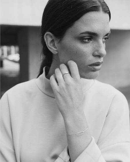 Witgouden ring met kleurverloop en baguette diamanten | LECARRE