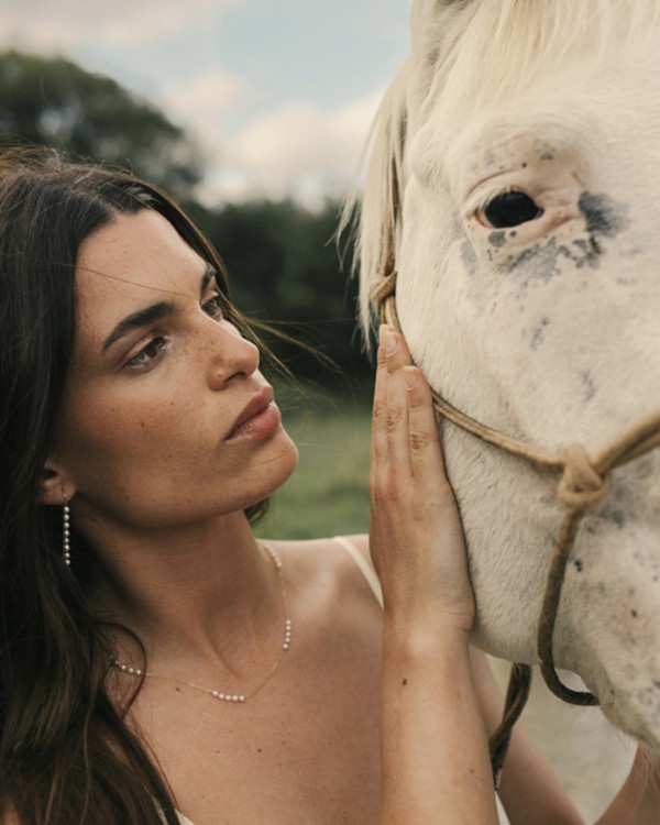 Purity Multi Pearl Goldohrringe | LECARRE 2