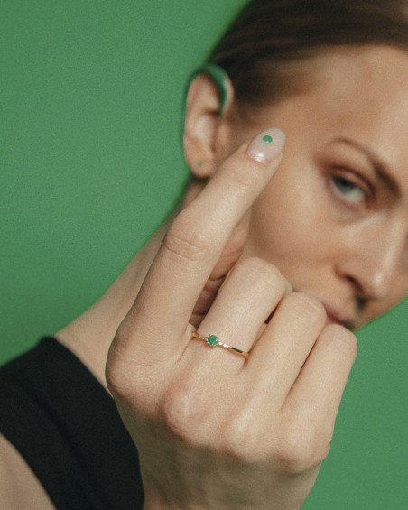 Colorize ring med guld och smaragder | LECARRE