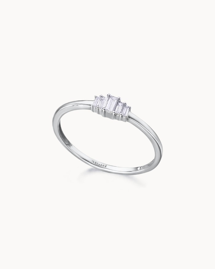 Witgouden ring met kleurverloop en baguette diamanten | LECARRE