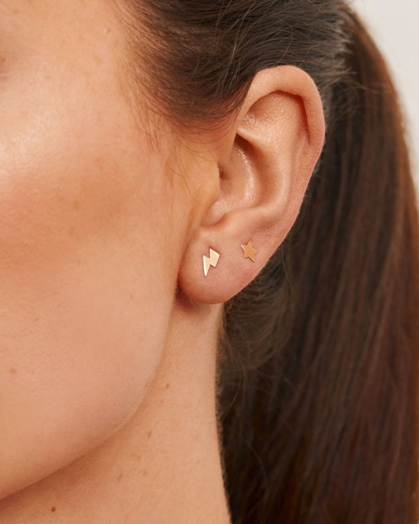 Smooth Lightning Bolt Earring | LECARRE 2