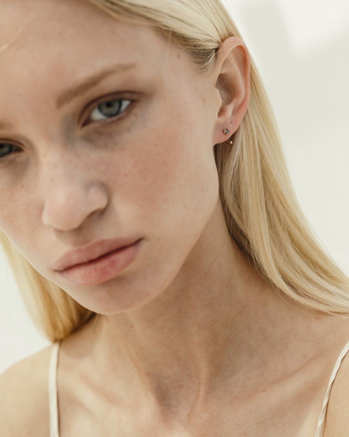 Gold Earcuff & Sapphires | LECARRE