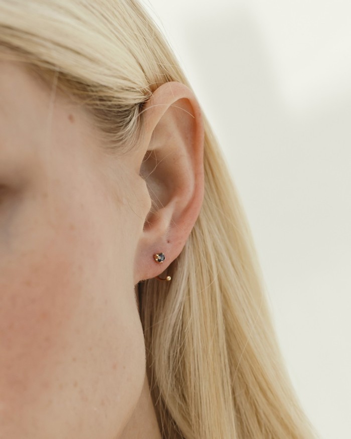 Gold Earcuff & Sapphires | LECARRE