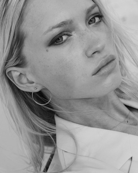 Nomad 18k White Gold Diamond Hoops | LECARRE