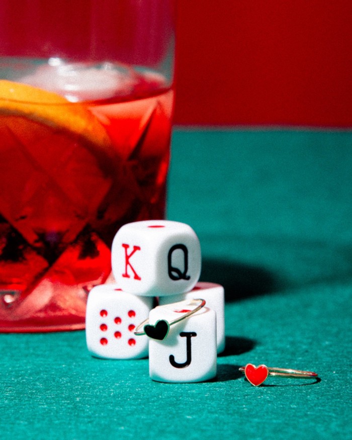 Inel cu inimă din aur cu email negru | LECARRE