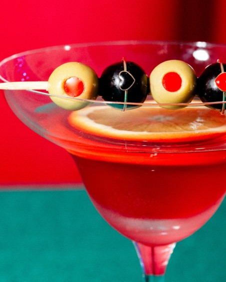 Hartvormige ring in goud met zwart emaille | LECARRE