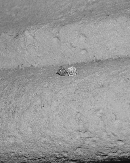 Orecchini Octo in oro bianco con diamanti | LECARRE