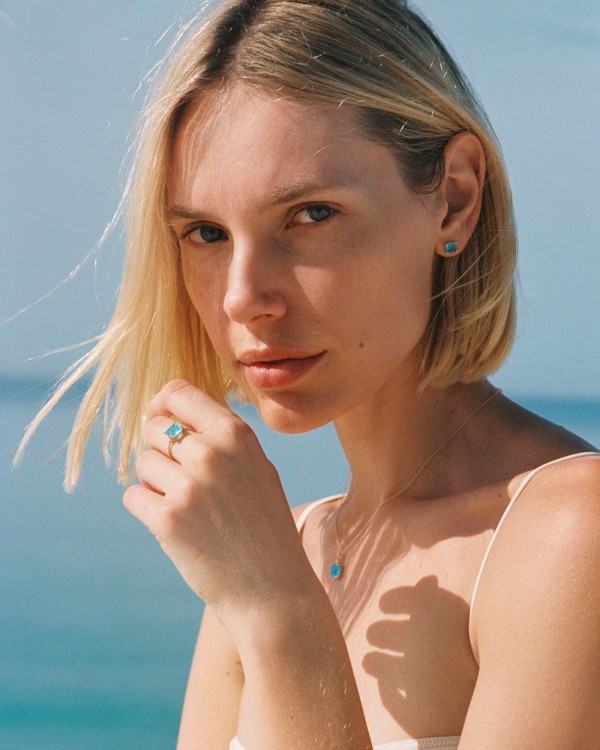 Lanțul Iubirii Albastre | LECARRE 2