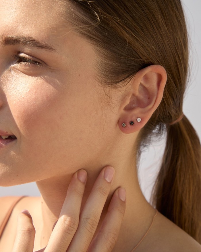 Mini-Ohrringe mit Diamantrosette in Roségold | LECARRE