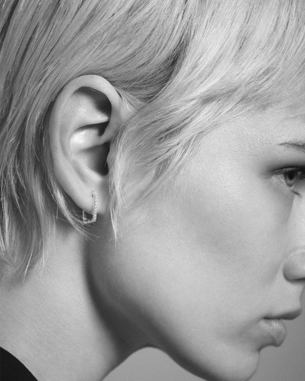 Orecchini OA. Brillanti. 0,088 ct. | LECARRE 2