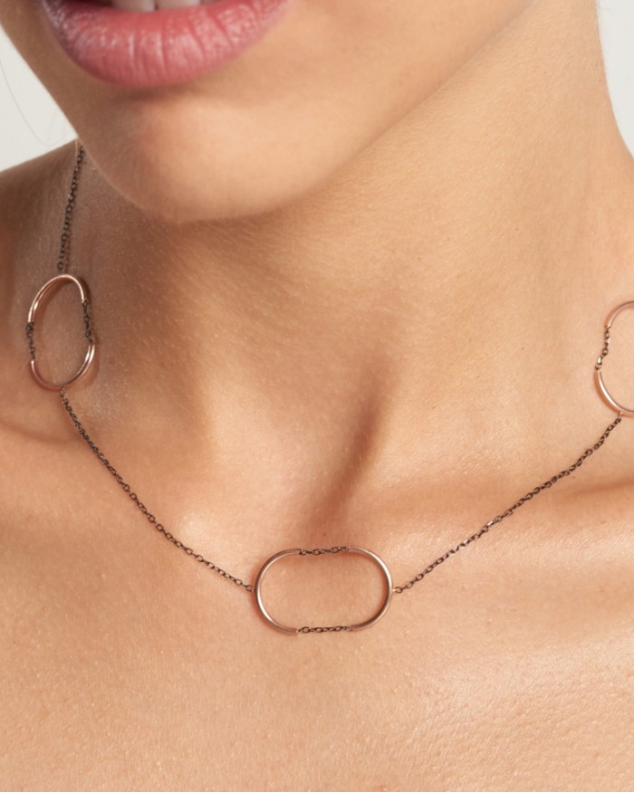 Kedja och halvcirkelformad halsband | LECARRE