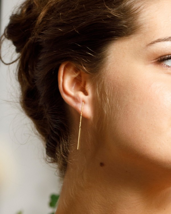 Gold Thread Bar Earring | LECARRE 2