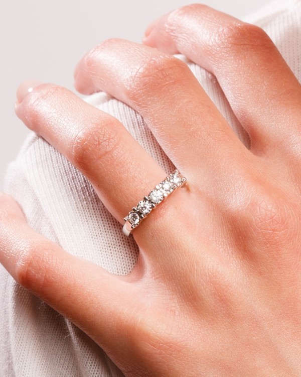 Vijfdelige diamanten ring | LECARRE 2