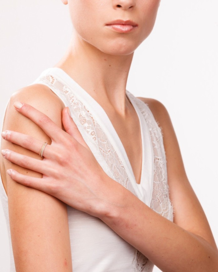 Alliance demi-mariage en or et diamants | LECARRE