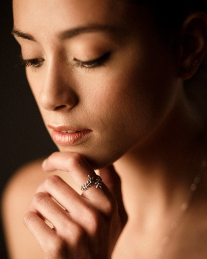 Ring med blad av guld och diamanter | LECARRE