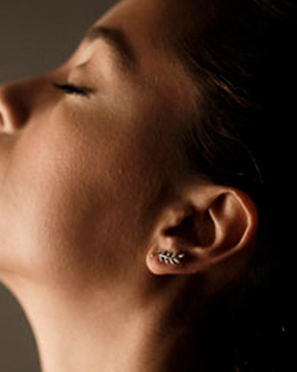 Gold Leaf Earrings With Diamonds | LECARRE 2