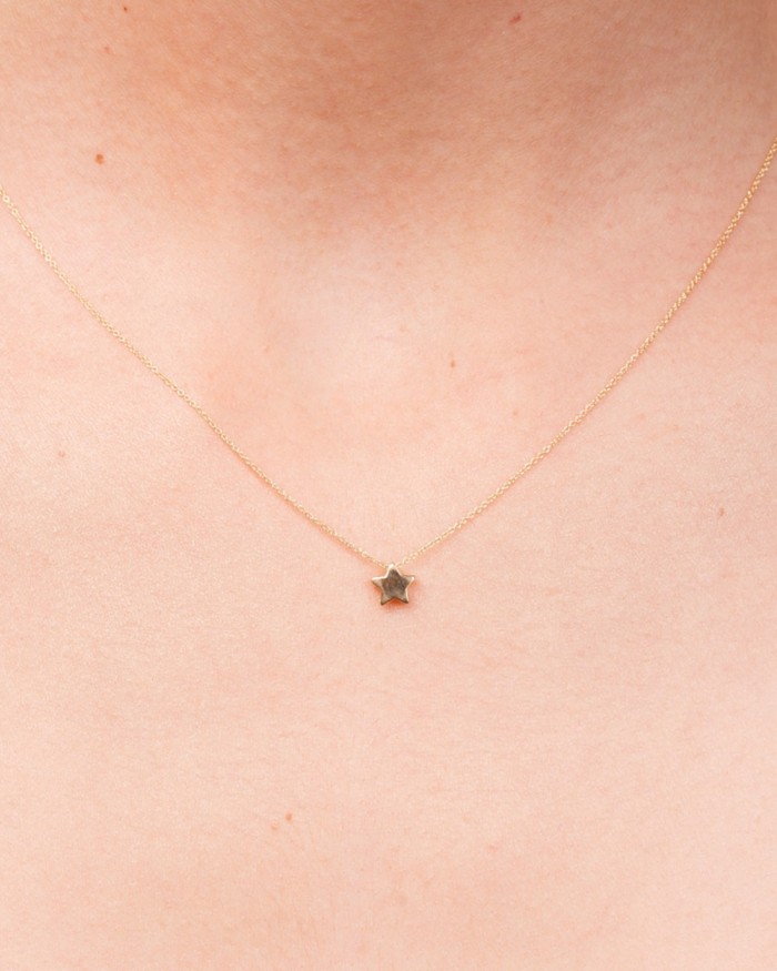 Pendentif étoile avec chaîne | LECARRE