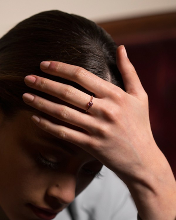 Anello con ametista e diamanti | LECARRE 2