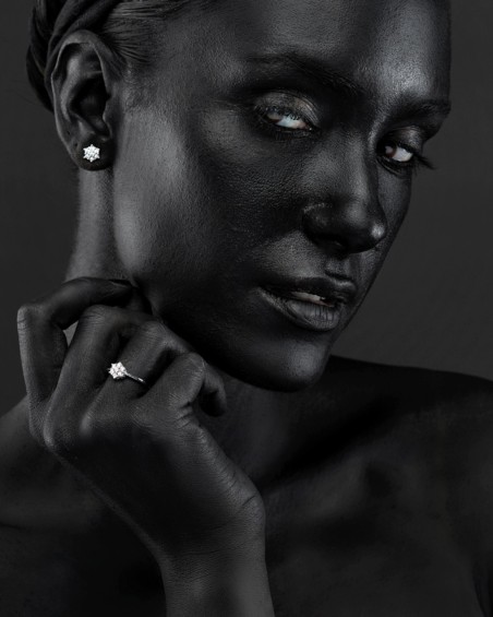 Bague Rosette Classique en Or Blanc et Diamants | LECARRE