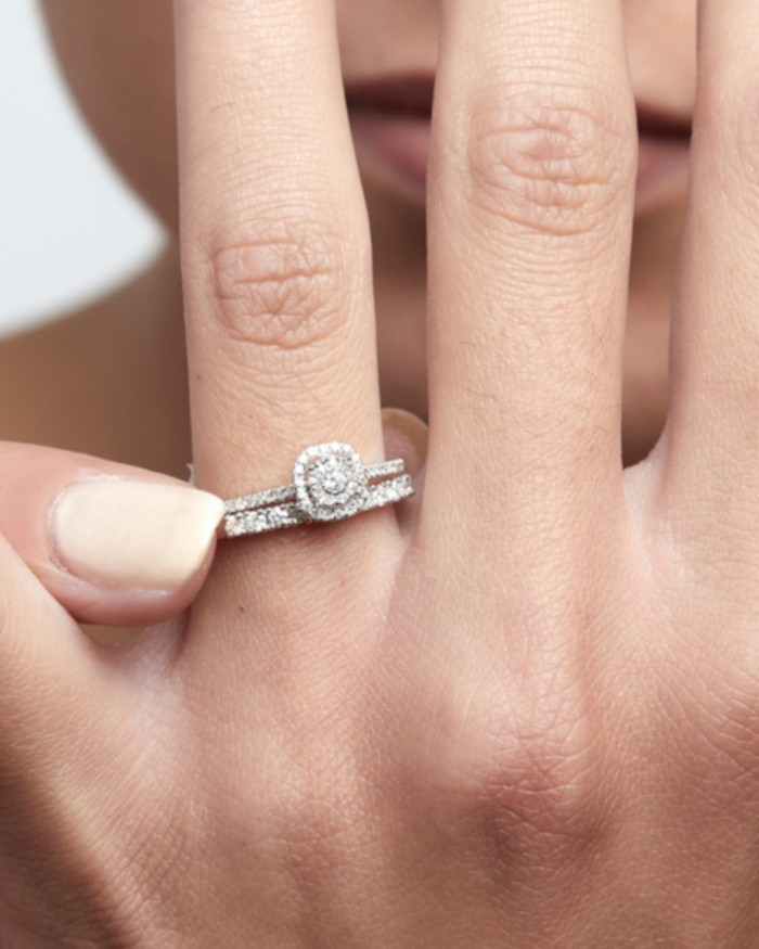 Destiny Rosette Ring i vitt guld och diamanter | LECARRE