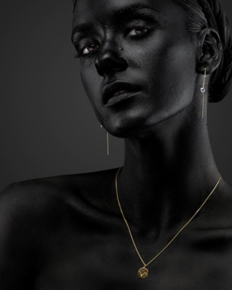 Oorbellen met gouden ketting en witte topaas | LECARRE