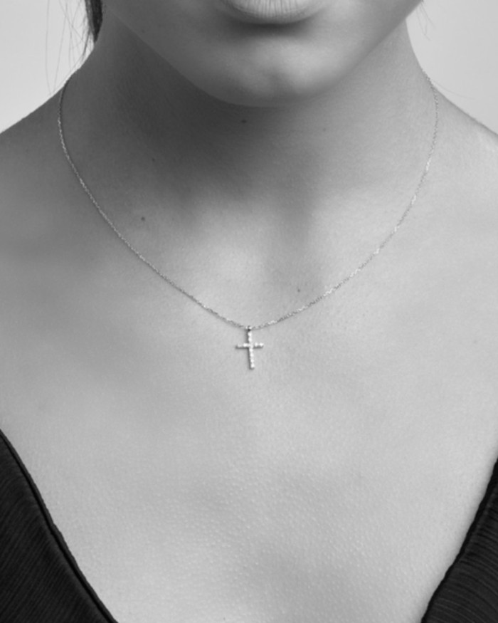 Łańcuszek z białego złota + krzyżyk z diamentami | LECARRE