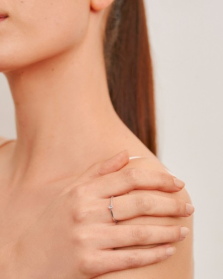 Anel de ouro branco com diamante lapidação baguete | LECARRE