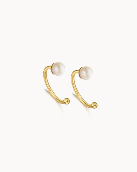 Gold Earcuff & Pearls | LECARRE