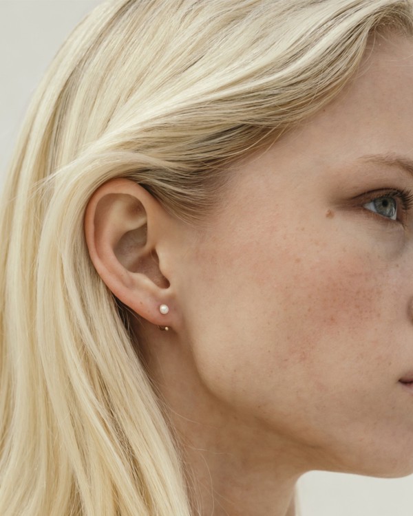 Gold Earcuff & Pearls | LECARRE 2