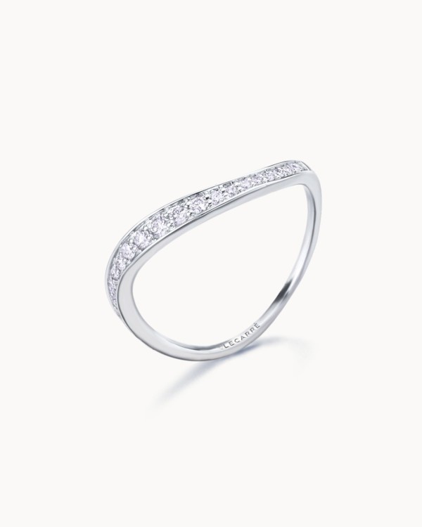 Anello Wave in oro bianco con diamanti | LECARRE